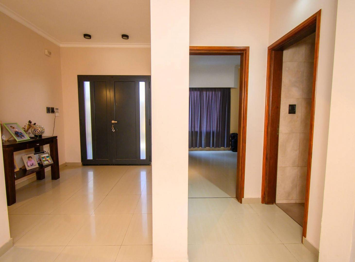 Foto de CASA A LA VENTA URQUIZA, imagen 3