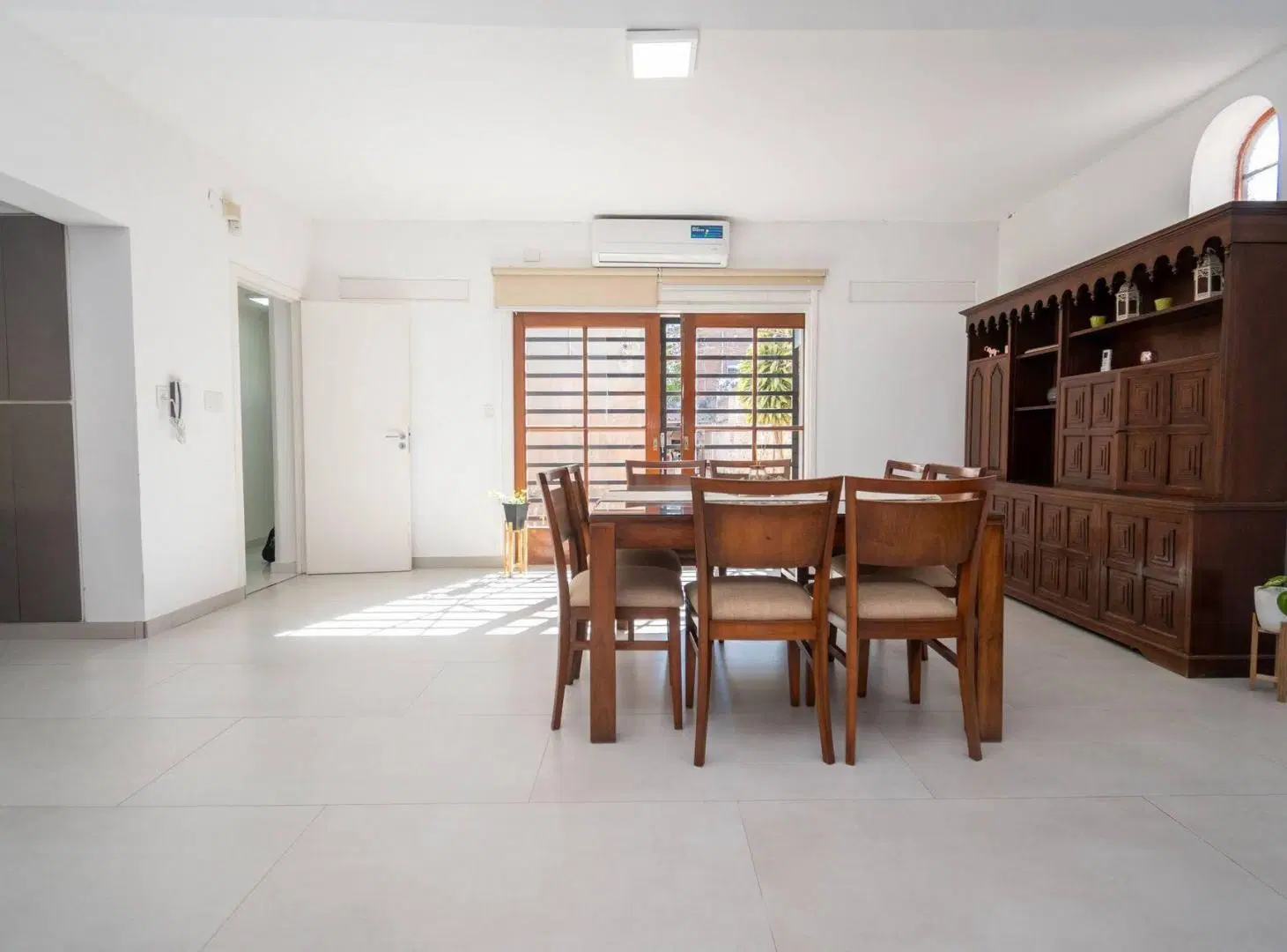 CASA DE 4 DORMITORIOS EN GUADALUPE RESIDENCIAL 4