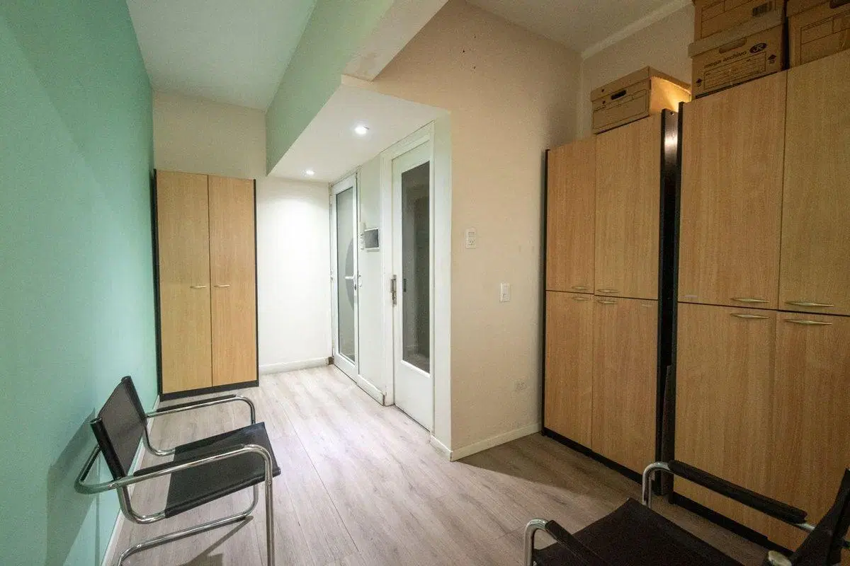 OFICINAS Y COCHERA EN VENTA 3