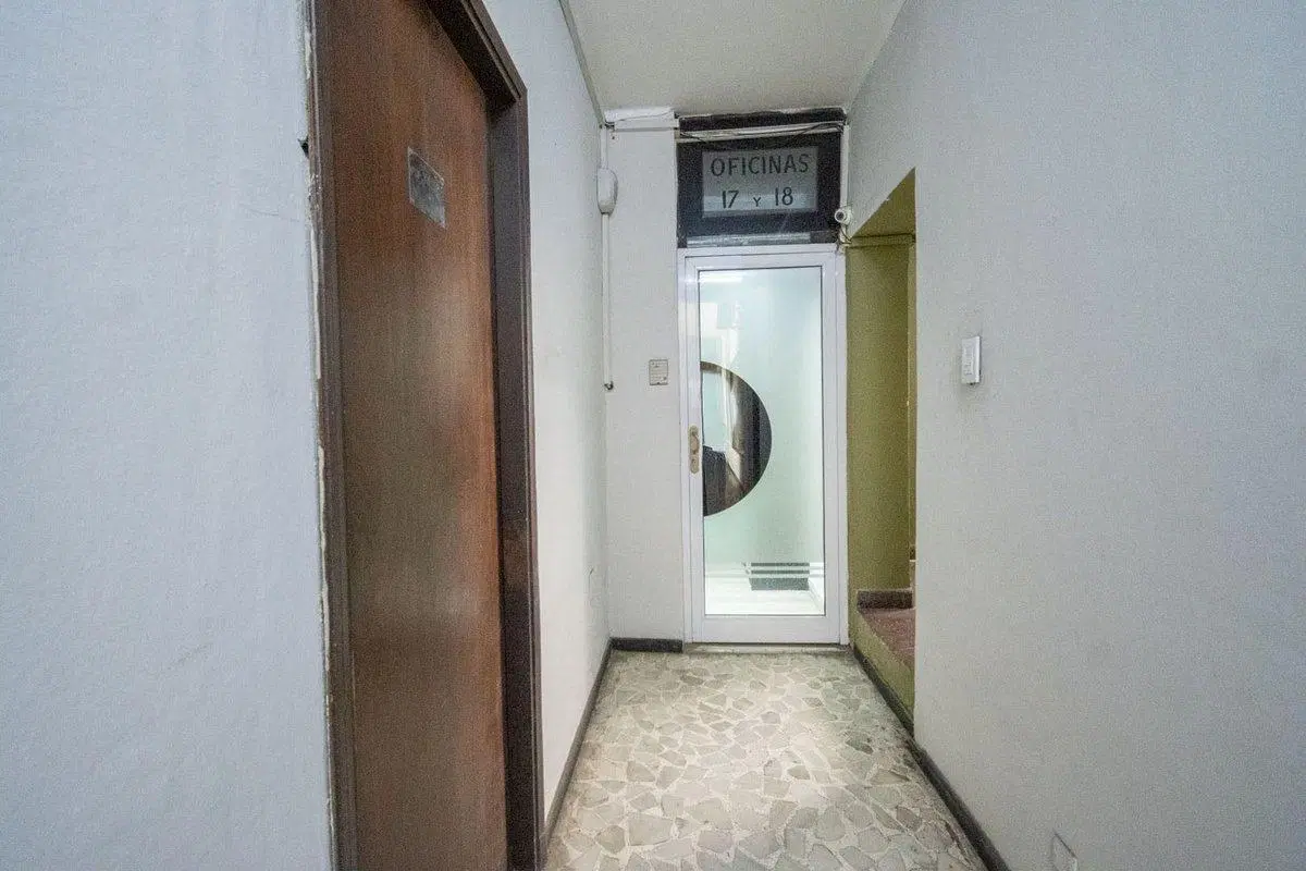 OFICINAS Y COCHERA EN VENTA 2