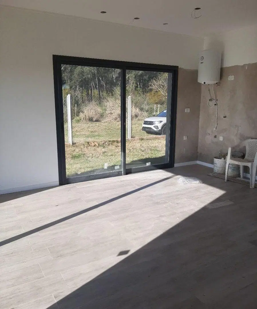 VENTA CASA EN BARRIO PORTAL DEL LEYES/CONSTRUCCION 2