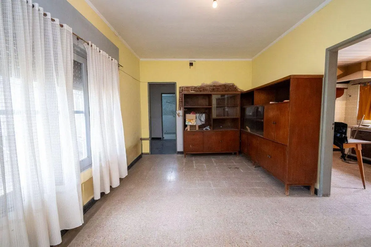 CASA EN SANTO TOME DE 3 DORMITORIOS Y PATIO 8