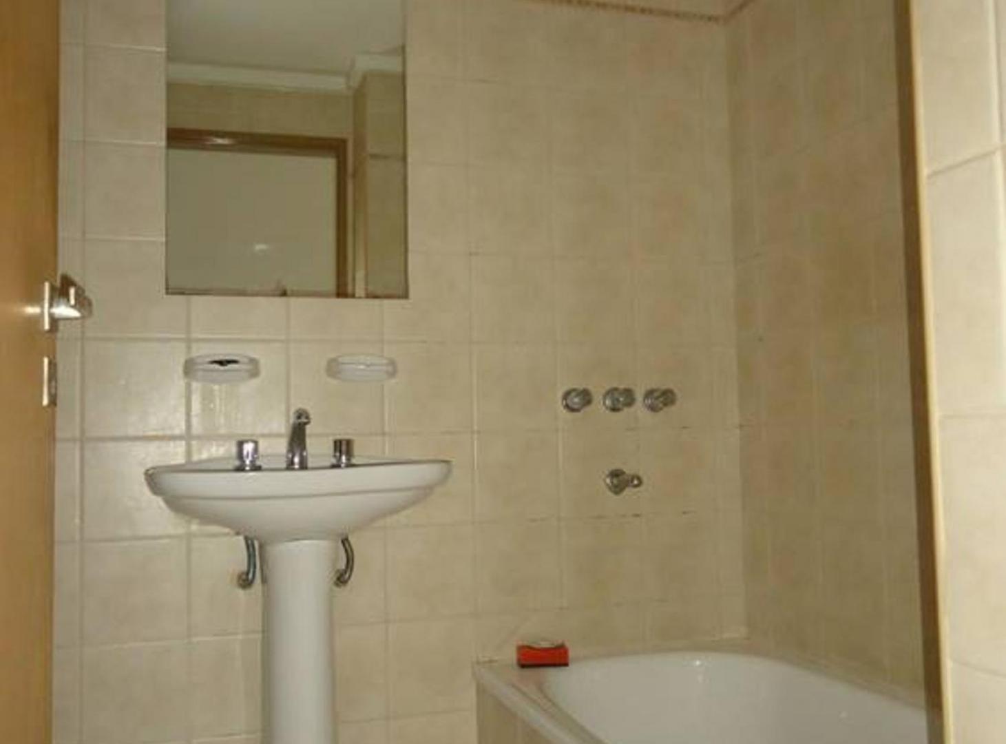 Foto de VENTA DPTO 1 DORMITORIO FRENTE A CONSTITUYENTES, imagen 5
