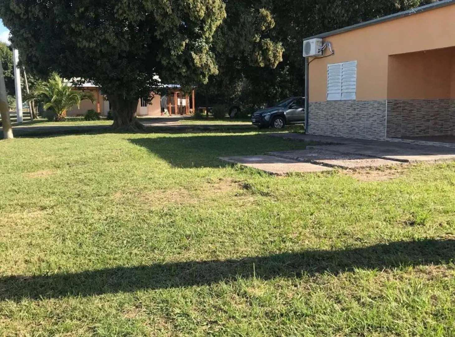 Amplio terreno con casa y excelente ubicación 4