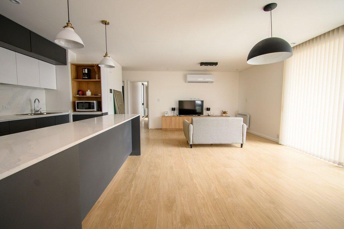 Foto de VENTA - PISO DE 3 DORMITORIOS CON COCHERA, imagen 4