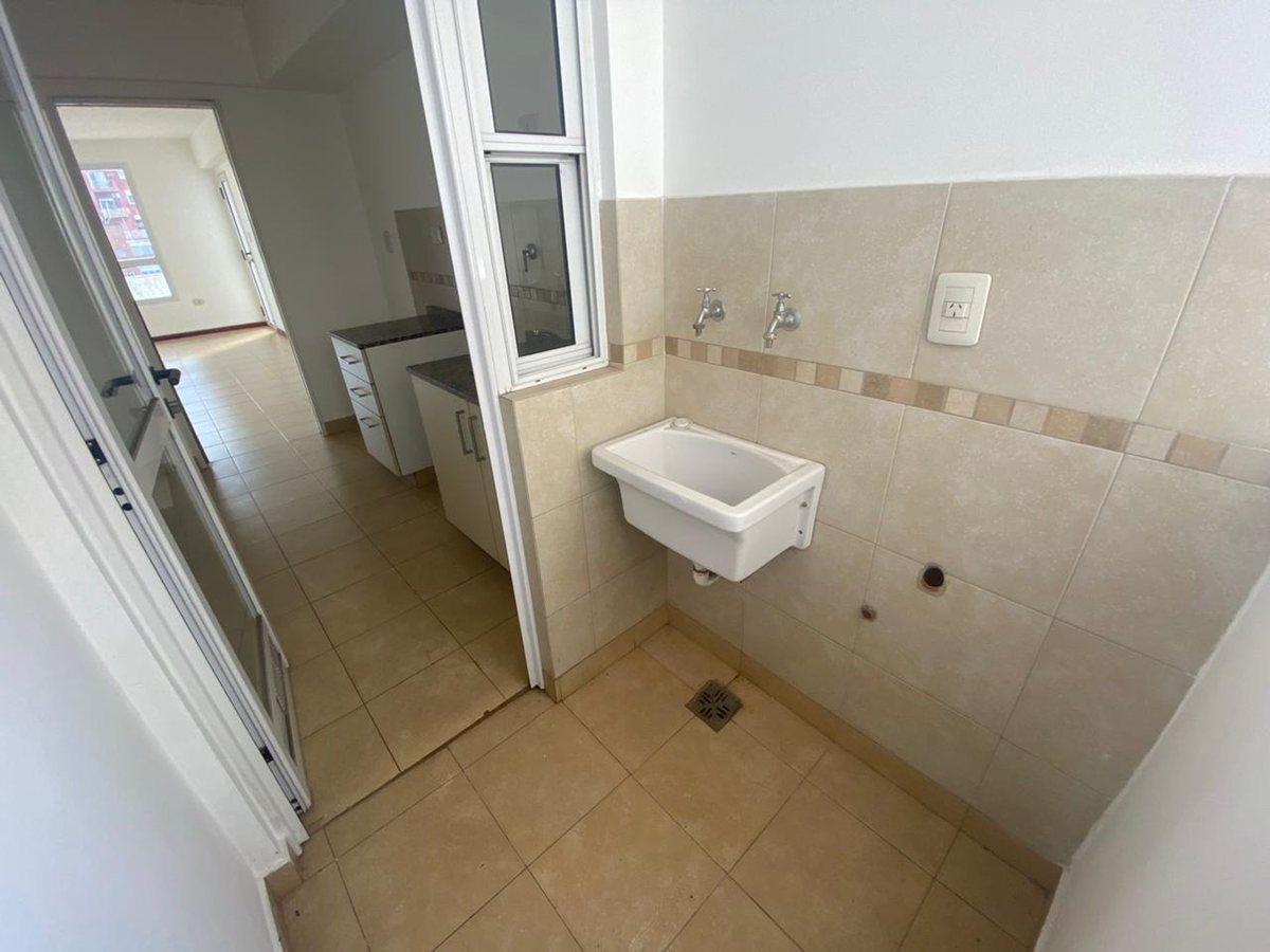 Foto de ALQUILER DPTO 2 DORM Y COCHERA PLENO CENTRO/SUR, imagen 3