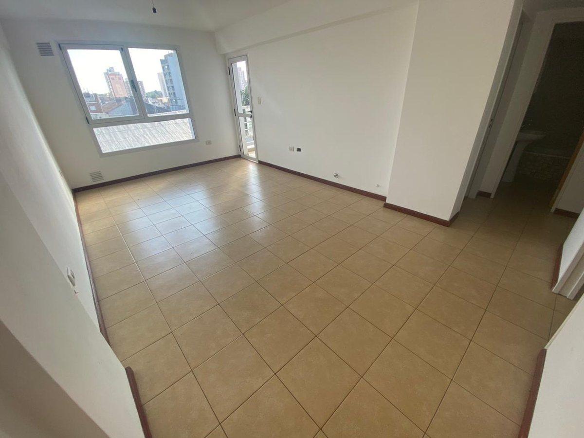 Foto de ALQUILER DPTO 2 DORM Y COCHERA PLENO CENTRO/SUR, imagen 5