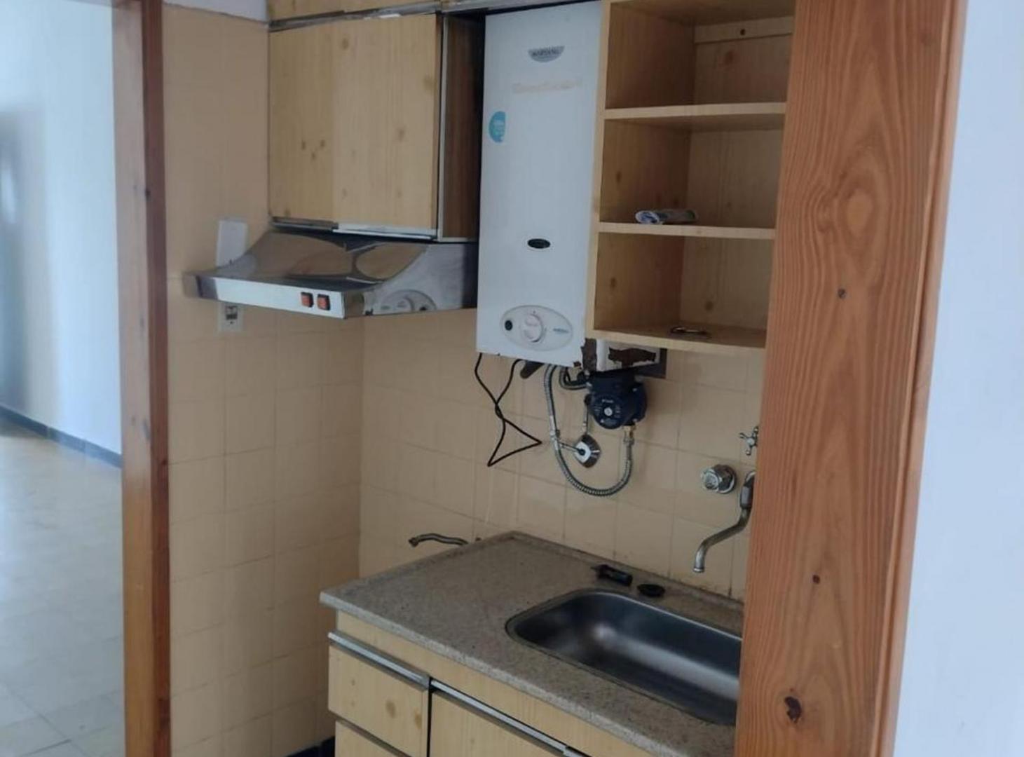 Foto de SE VENDE CASA EN GUADALUPE, 2 DORM + PATIO, imagen 3