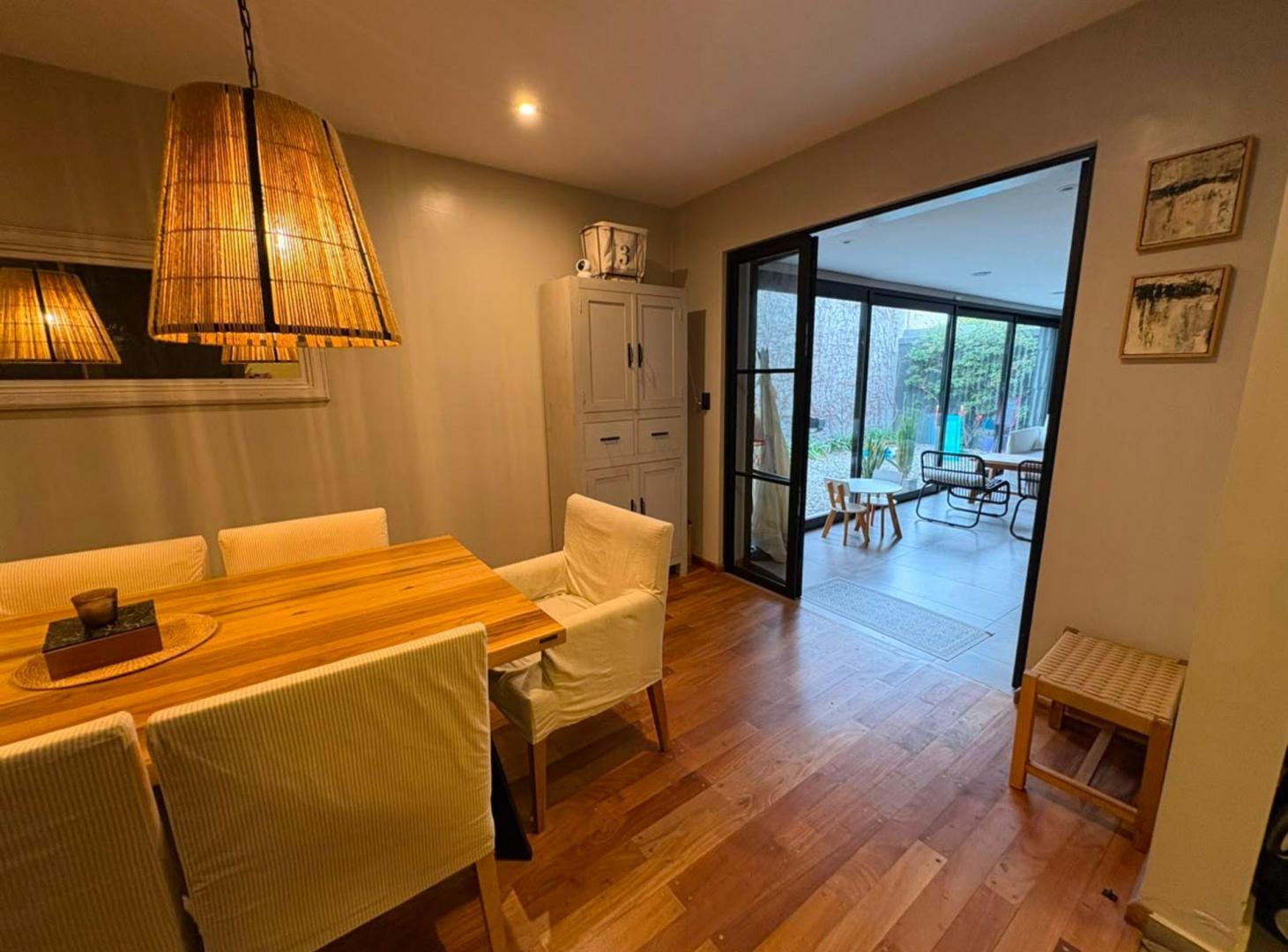 Foto de VENTA HERMOSA CASA 3 DORM + COCH Y PATIO/GUADALUPE, imagen 5