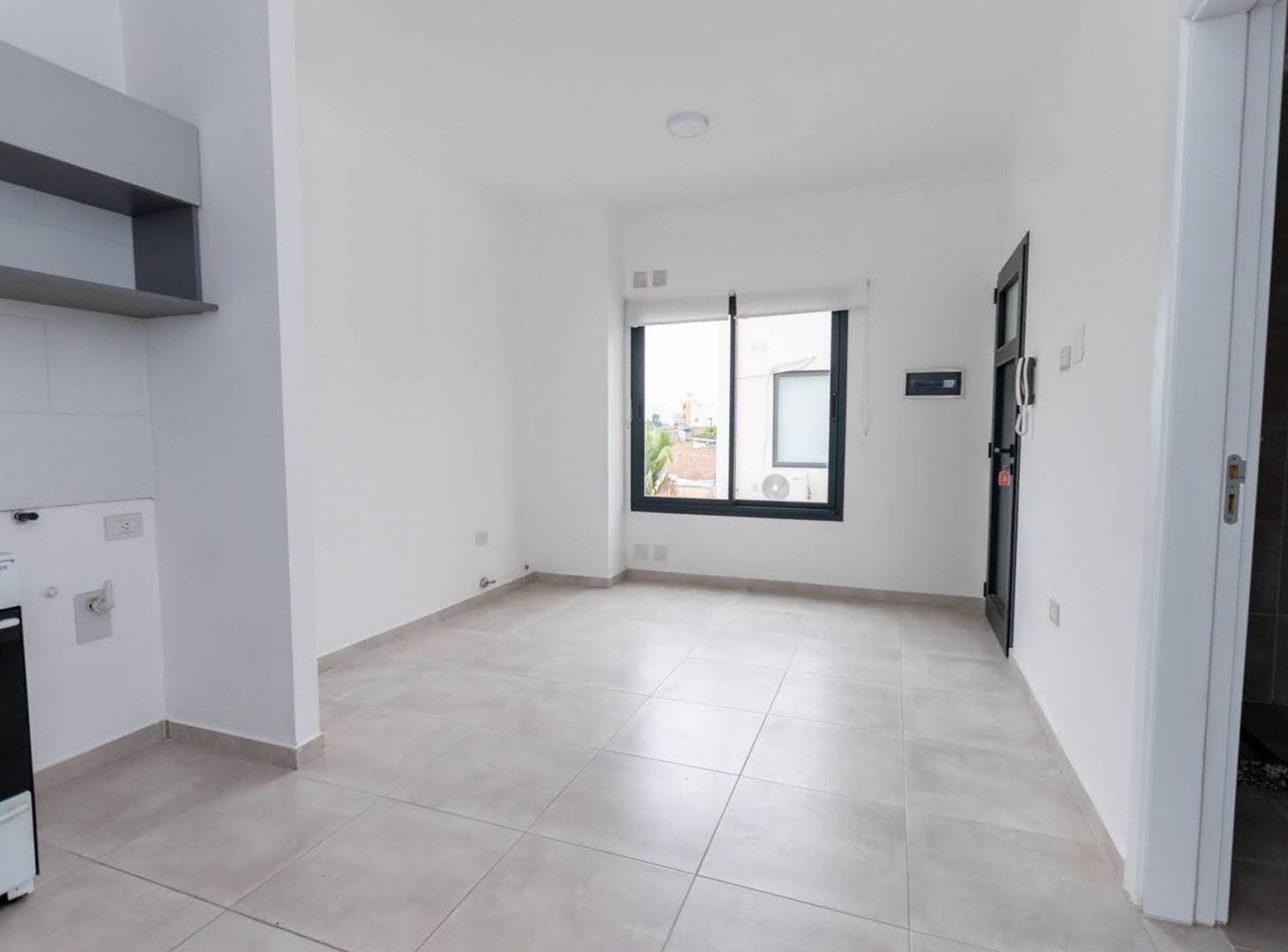 Foto de DEPARTAMENTO EN BELGRANO A MTS DE LA REDONDA, imagen 2