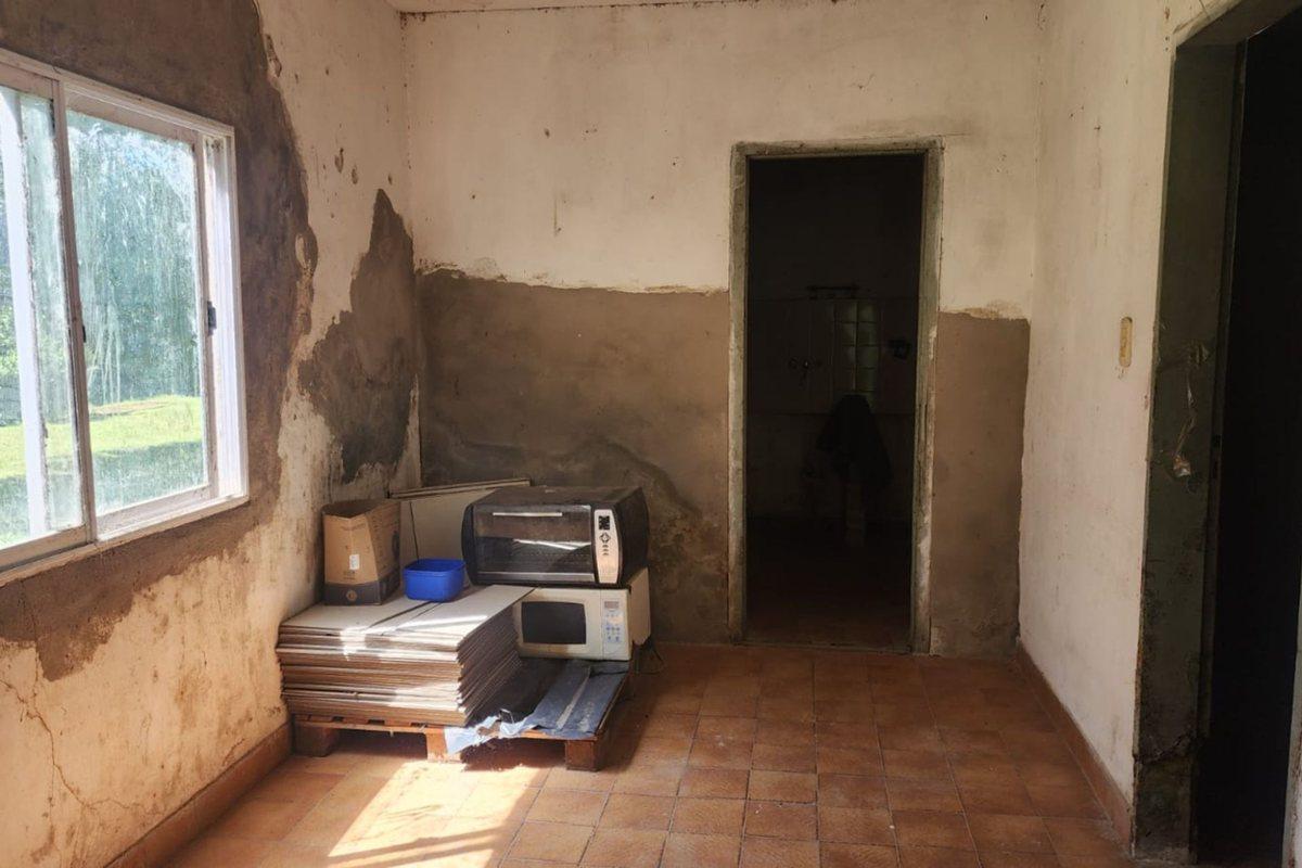 Foto de Ideal inversores casa a refaccionar + gran terreno, imagen 3
