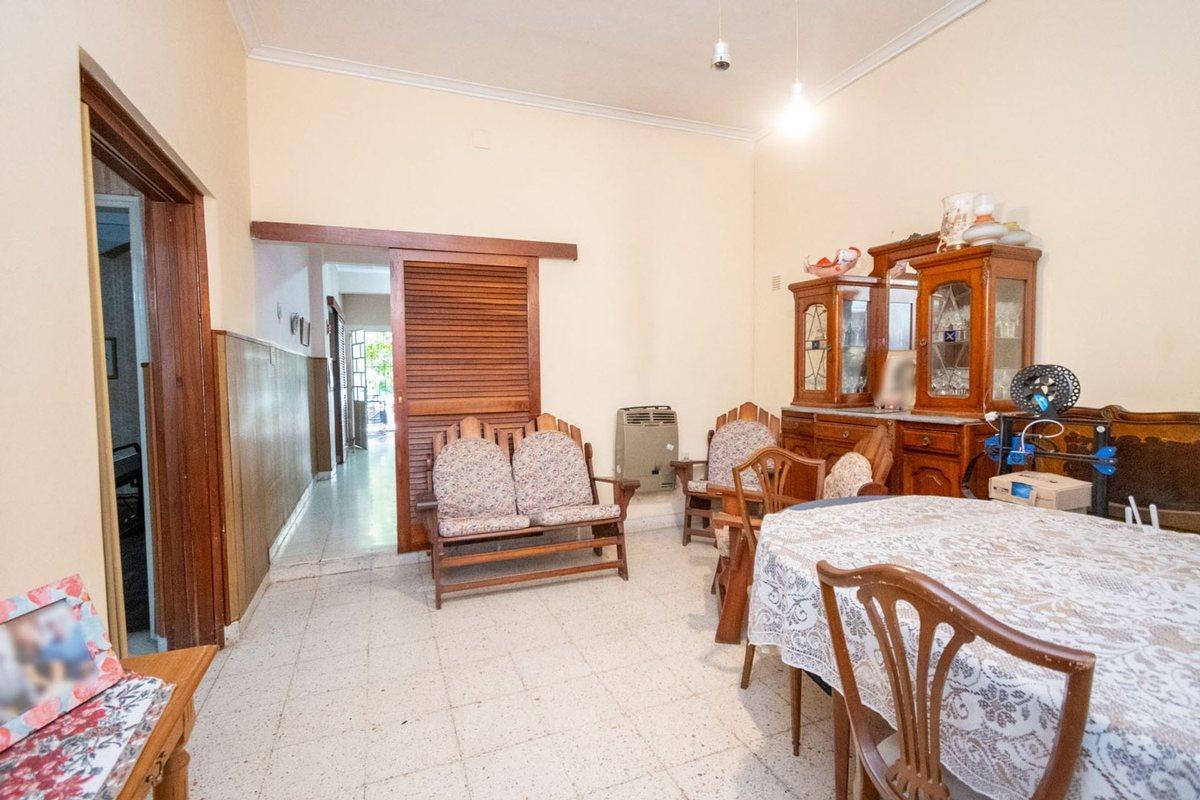 Foto de VENTA CASA DE 3 DORM Y PATIO EN CANDIOTI NORTE, imagen 3