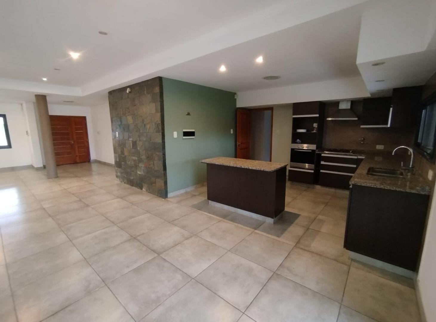 Foto de Casa de Categoría en Altos de la Ribera - Alquiler, imagen 2