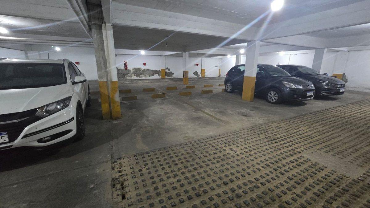 Foto de COCHERA EN EDIFICIO LATINO XX, imagen 1