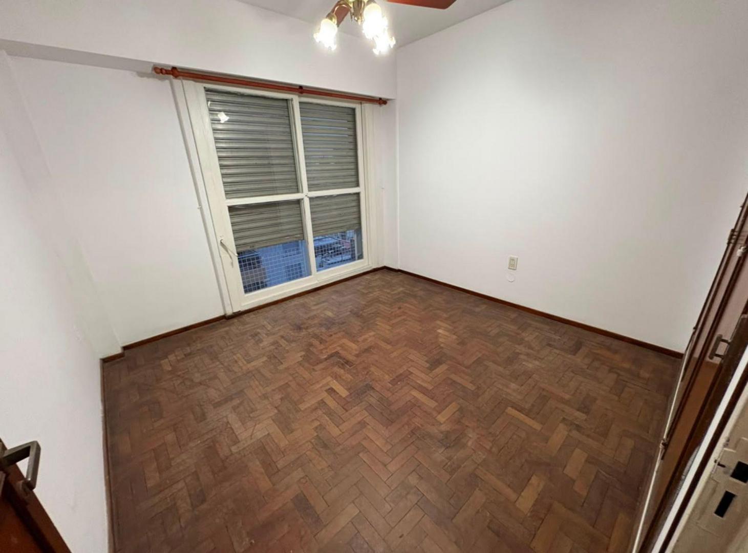 Foto de VENTA DPTO 2 DORM EDIFICIO PARQUE, CENTRO, imagen 2