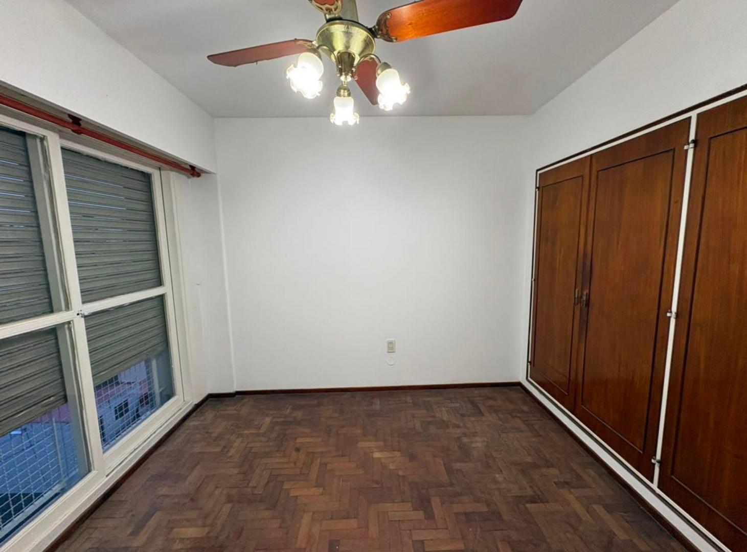 Foto de VENTA DPTO 2 DORM EDIFICIO PARQUE, CENTRO, imagen 1