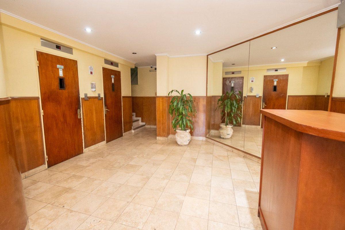 Foto de VENTA DPTO 3 DORMITORIOS + 2 COCHERAS BV. GALVEZ, imagen 1