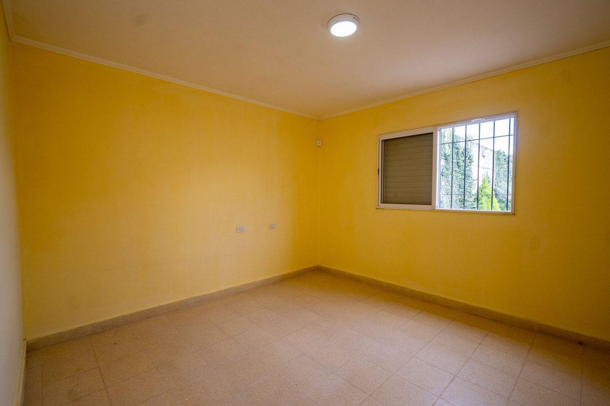 Foto de VENTA CASA 2 DORMITORIOS, COCHERA PASANTE Y PATIO, imagen 5