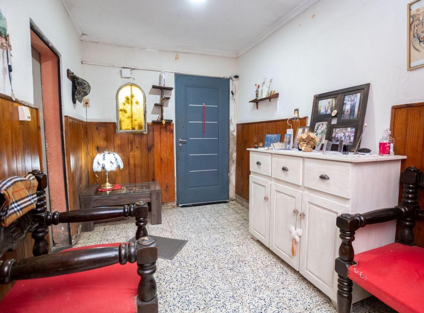 Foto de Venta Casa de 3 dormitorios con cochera y patio, imagen 1