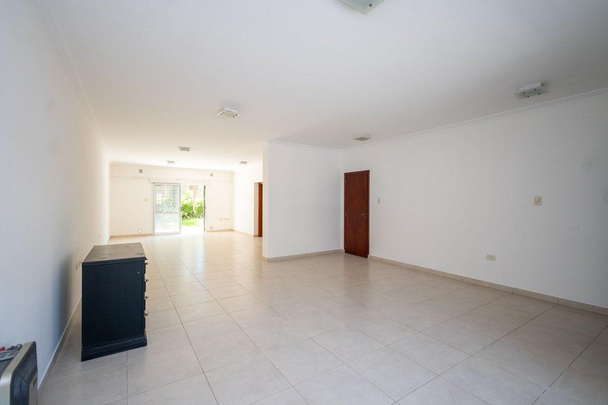 Foto de Ubicacion Inmejorable Casa 3 dorm. y patio, imagen 5
