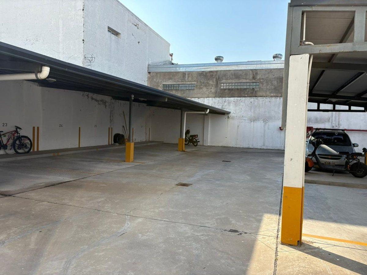 Foto de COCHERA ZONA TERMINAL- EN EDIFICIO NUEVO, imagen 4