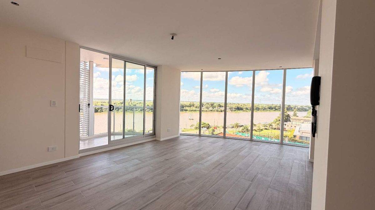 Foto de SE VENDE SEMIPISO DE 4 DORM EN AMARRAS CENTER, imagen 5