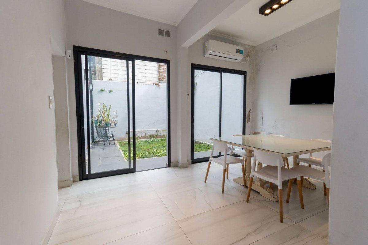 Foto de Casa amplia con 3 dormitorios y cochera Candioti, imagen 2