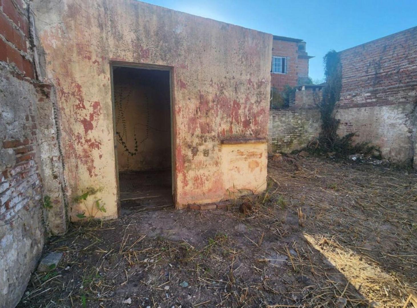 Foto de Casa a refaccionar en zona estratégica, imagen 2