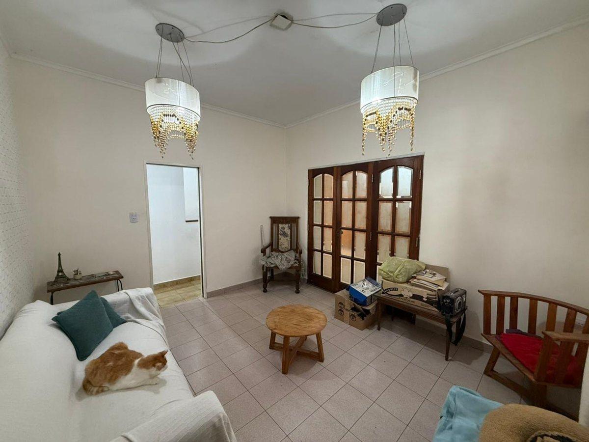 Foto de Venta casa barrio Constituyentes, cochera y patio, imagen 2