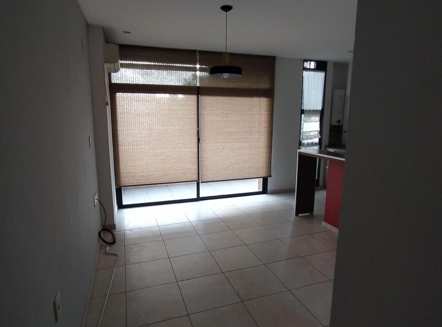 Foto de DPTO DE UN DORMITORIO EN VENTA EN B° STO. CABRAL, imagen 3