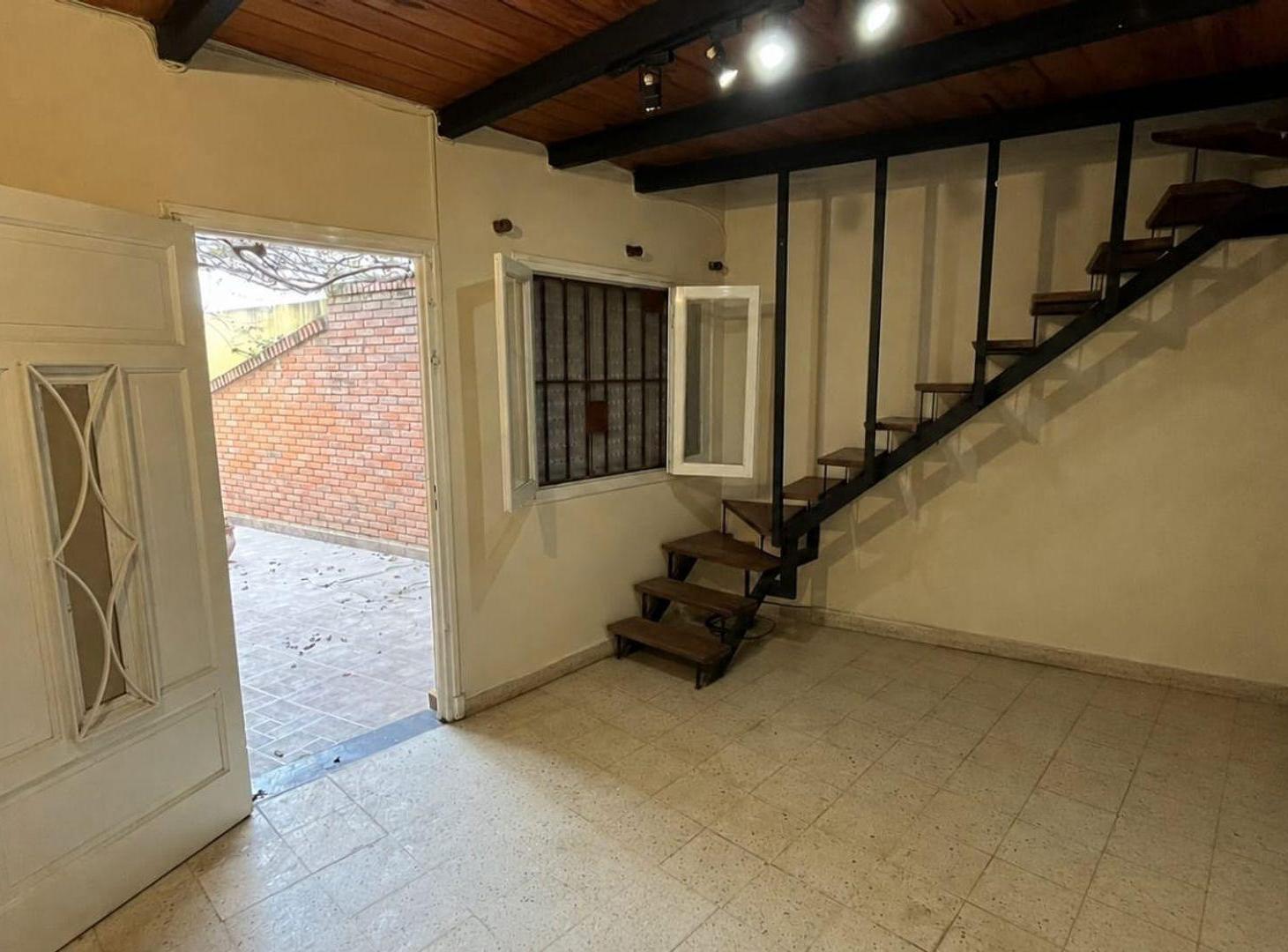 Foto de SE VENDE INTERNO SOBRE PASAJE MARSENGO, imagen 4