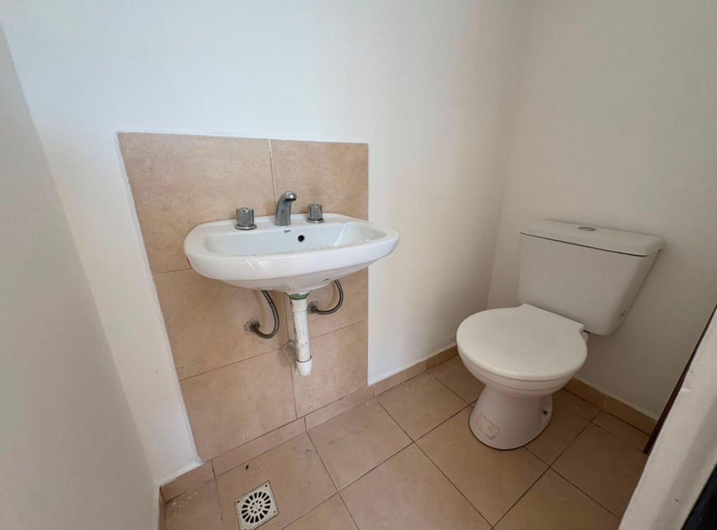 Foto de SE VENDE DUPLEX 2 DORM + COCHERA, SARGENTO CABRAL, imagen 5