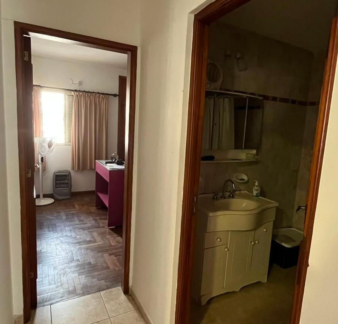 Foto de SE VENDE DEPARTAMENTO DE 2 DORMITORIOS Y COCHERA, imagen 4