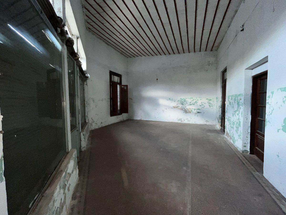 Foto de VENDE LOCAL EN ESQUINA ENTRE BOULEVARES SANTA FE, imagen 5