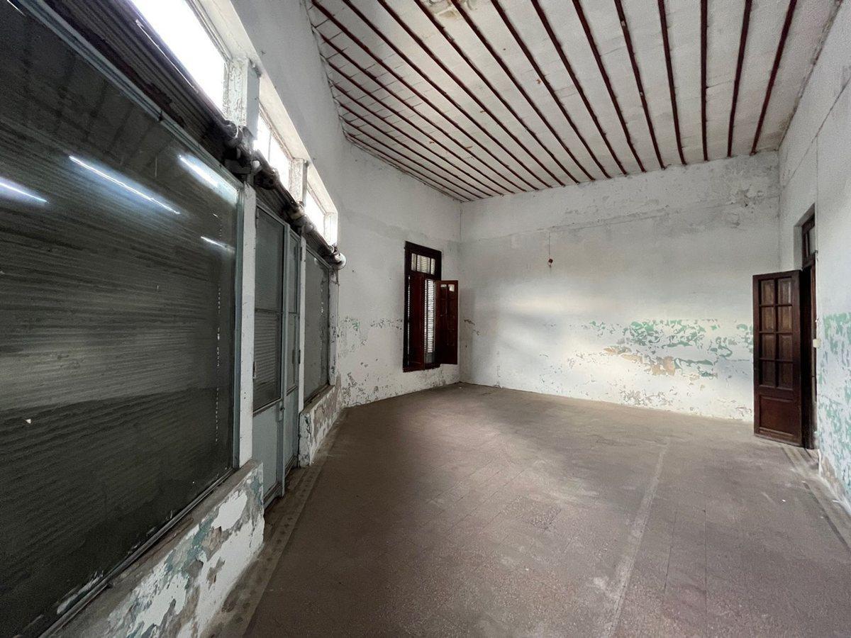 Foto de VENDE LOCAL EN ESQUINA ENTRE BOULEVARES SANTA FE, imagen 4