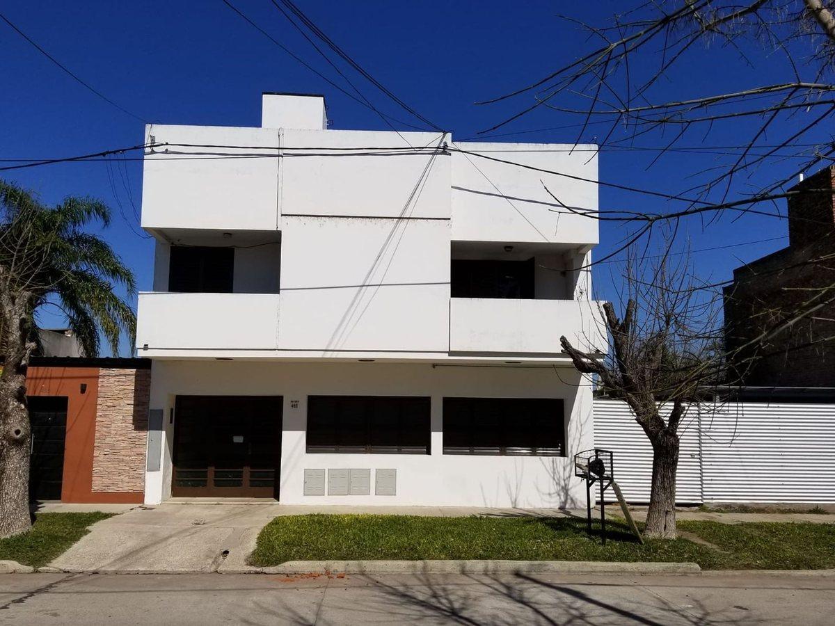 Foto de CASA Y 3 DEPARTAMENTOS EN GUADALUPE, imagen 1