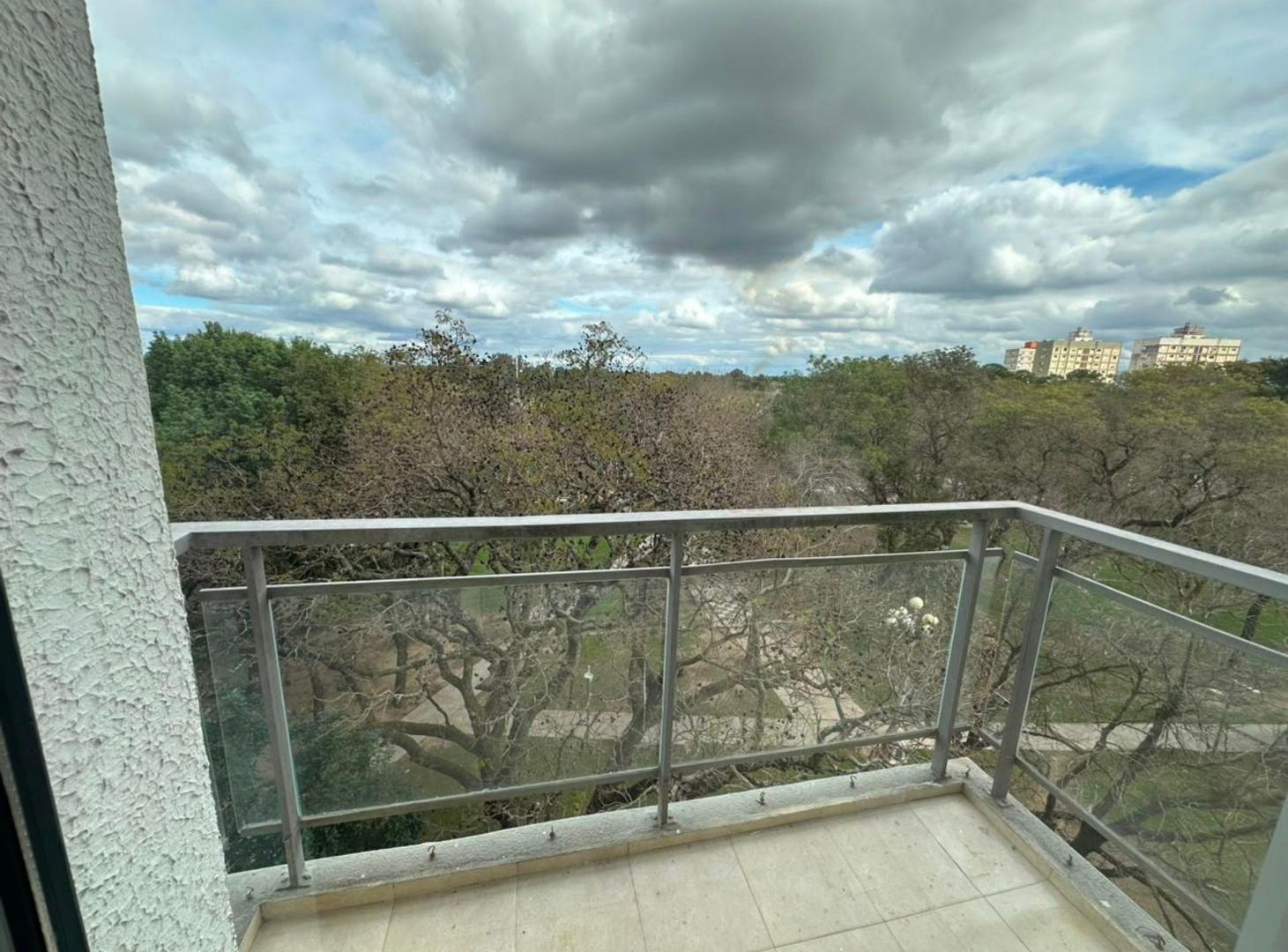 Foto de ALQUILER CAM DEL LAGO III 2 DORMITORIOS y COCHERA, imagen 2