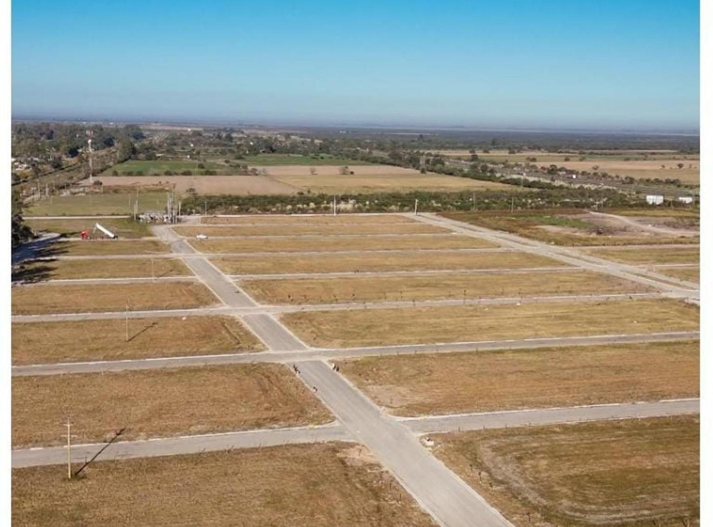 Foto de LOTE EN VENTA EN BARRIO LOS DOMINGOS SAUCE VIEJO, imagen 3