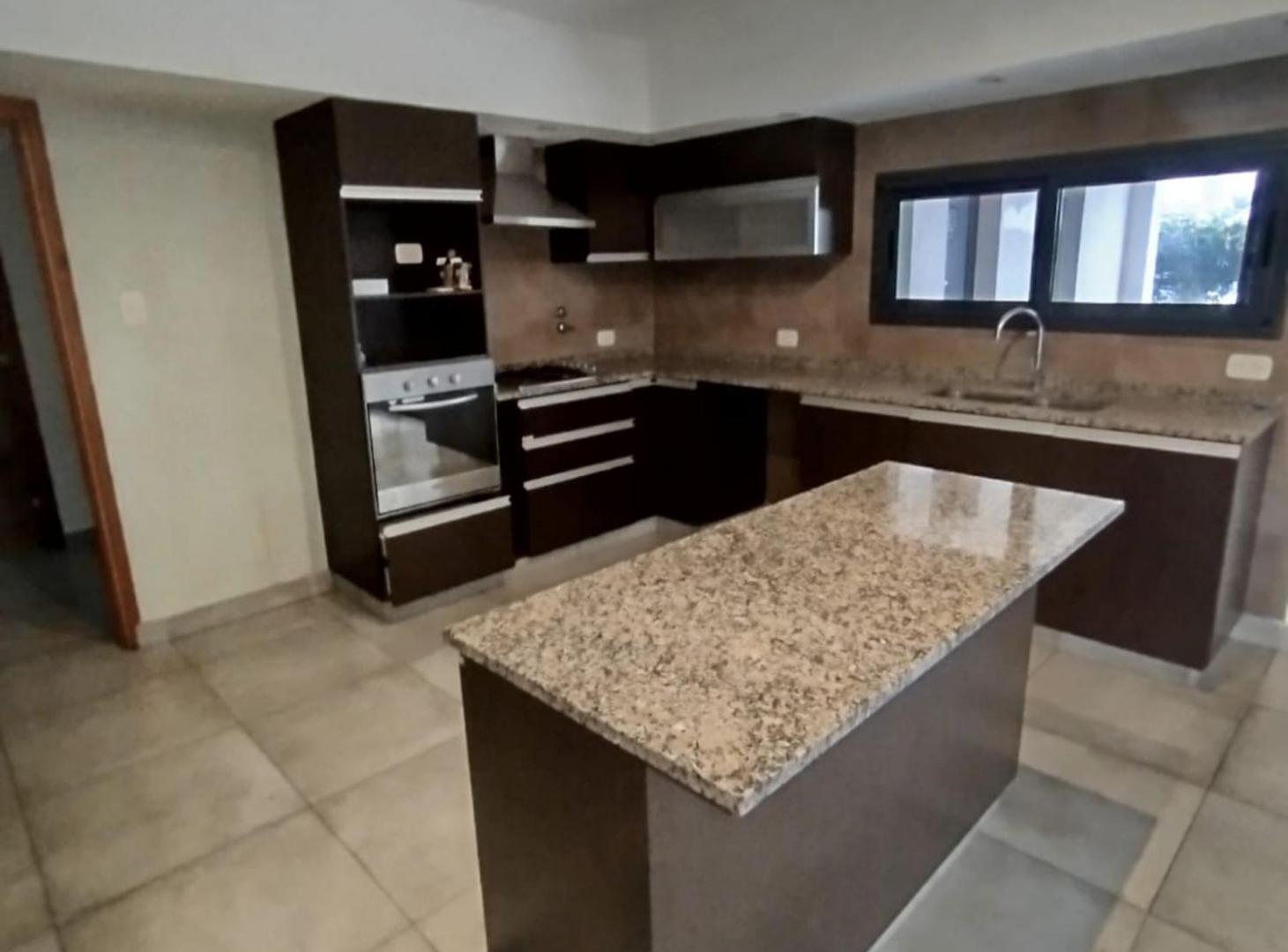 Foto de Casa de Categoría en Altos de la Ribera - Alquiler, imagen 3
