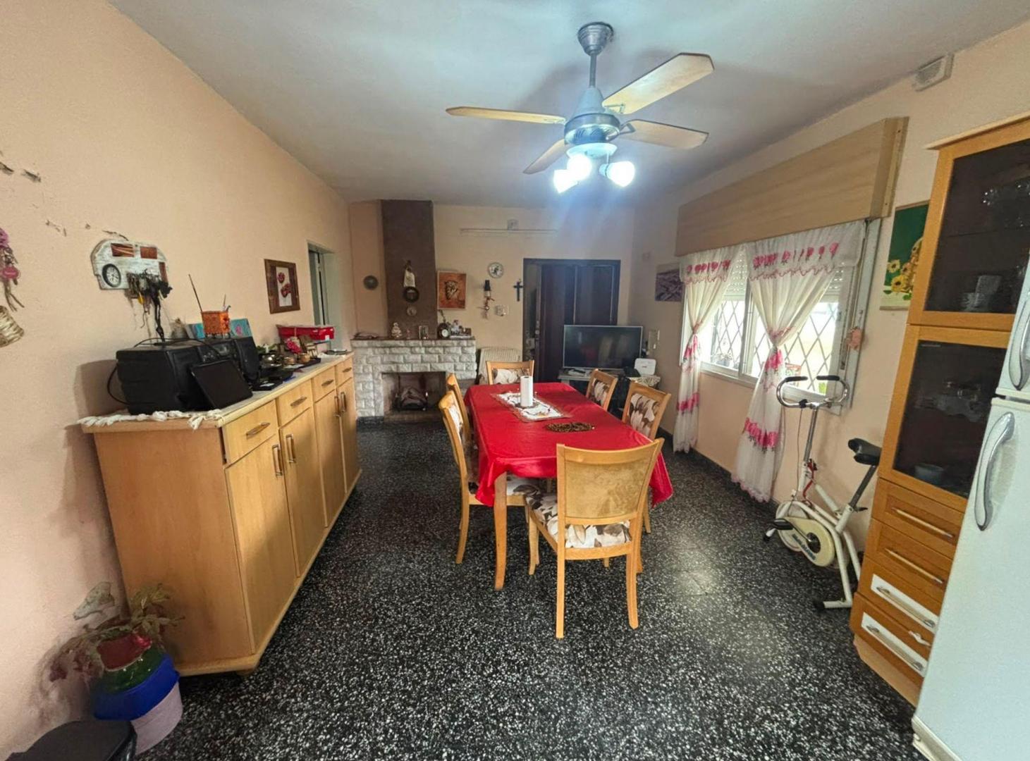 Foto de CASA CON AMPLIO TERRENO EN CORONDA, imagen 3