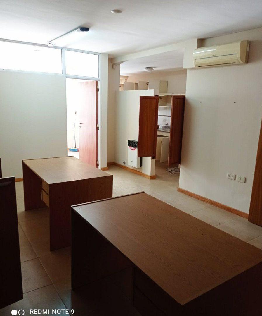 Foto de ALQUILER Oficina en Barrio Sur apta Profesionales, imagen 1