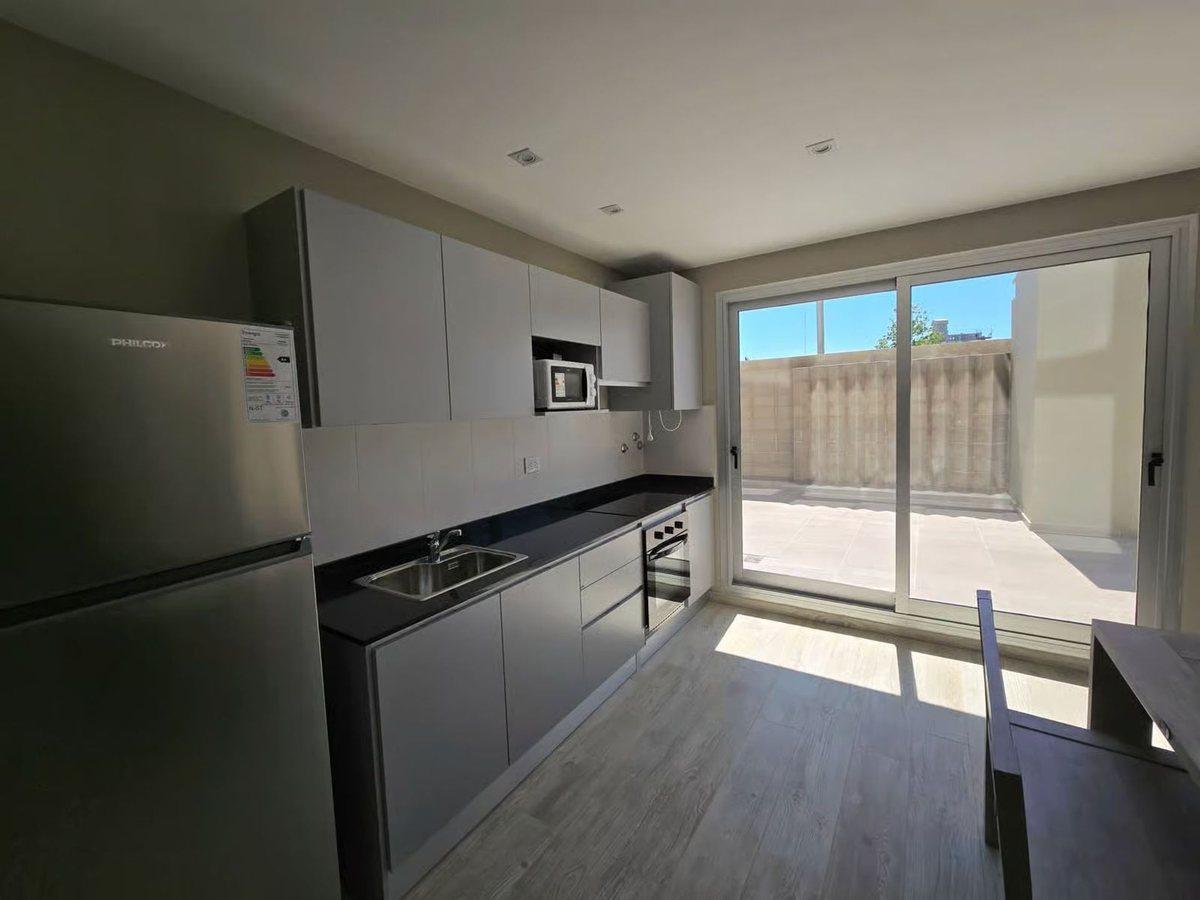 Foto de VENTA GARDEN INN II, A ESTRENAR, 1 DORM + COCHERA, imagen 2