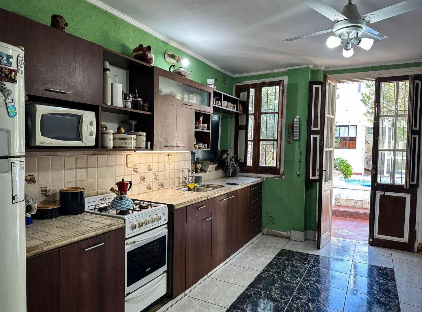 Foto de CASA 3 DORM. PILETA 2 COCHERAS EN CANDIOTI NORTE, imagen 1
