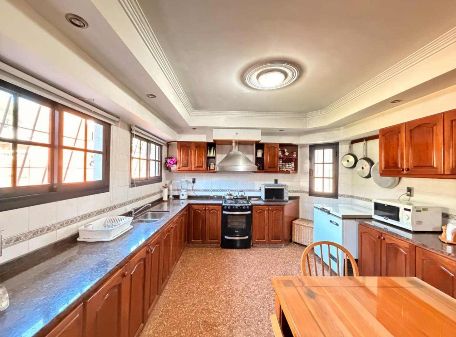 Foto de VENTA CASA EN ALTOS DEL SAUCE - EXCELENTE ESTADO, imagen 1