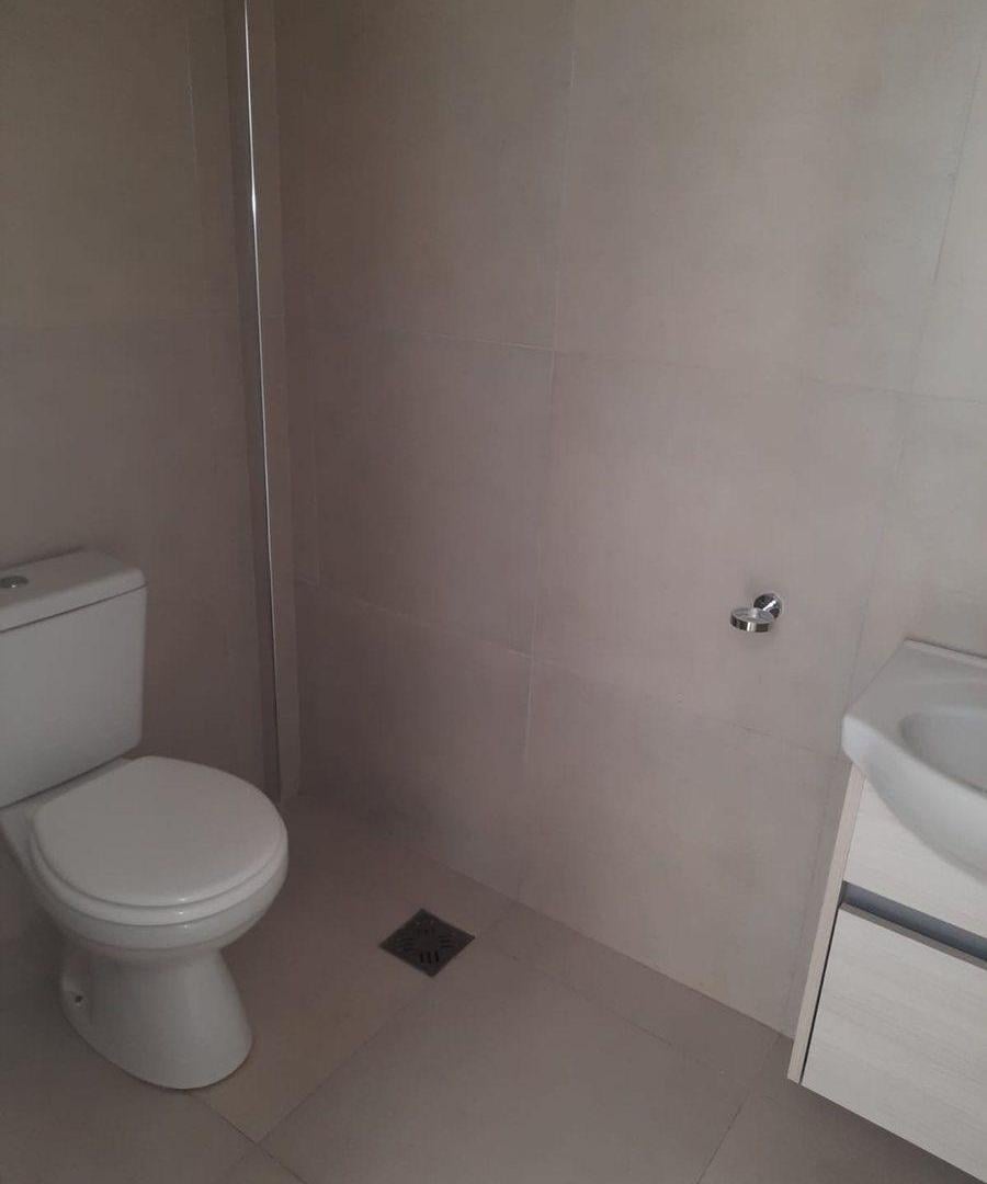 Foto de EN VENTA LOCAL COMERCIAL EN MACROCRENTRO, imagen 1