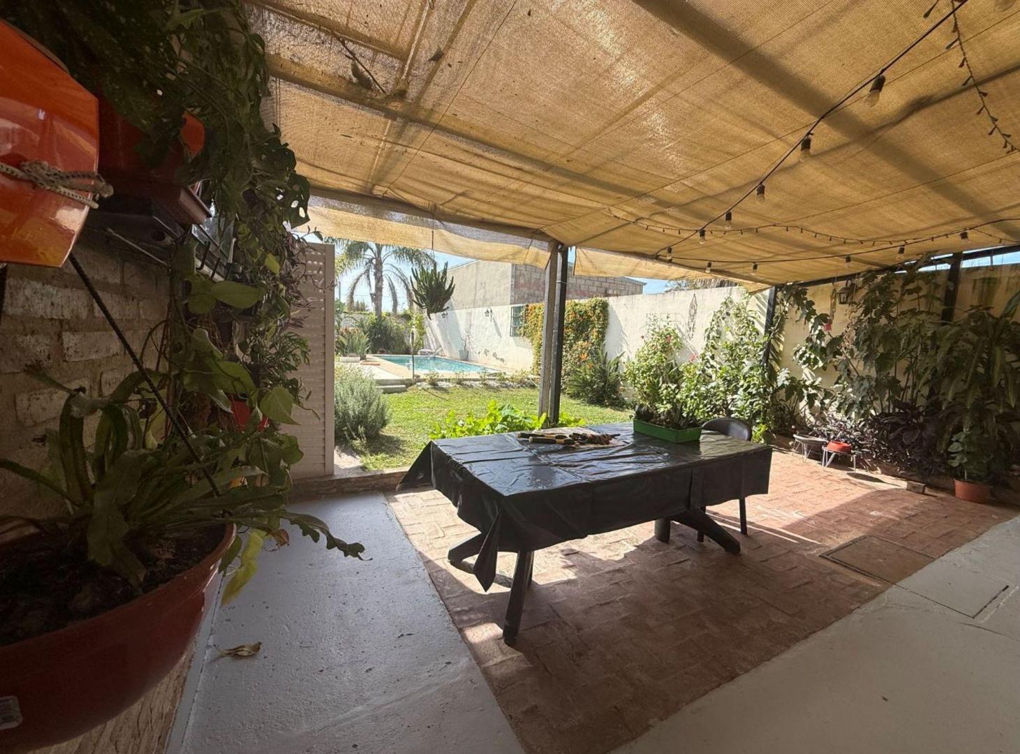 Foto de SE VENDE | Casa de 2 dorm. y pileta en Sauce Viejo, imagen 5