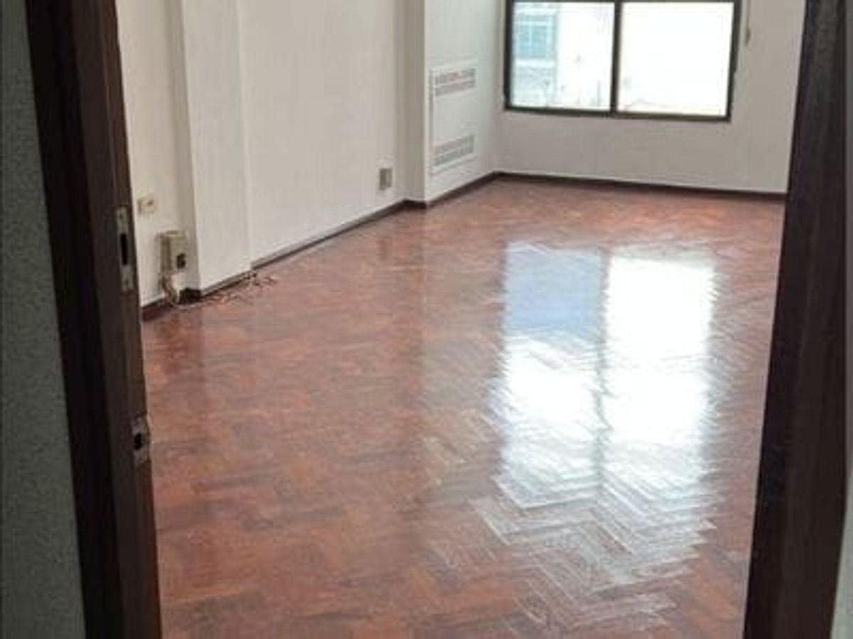 Foto de Venta de oficina en zona céntrica por ascensor, imagen 1