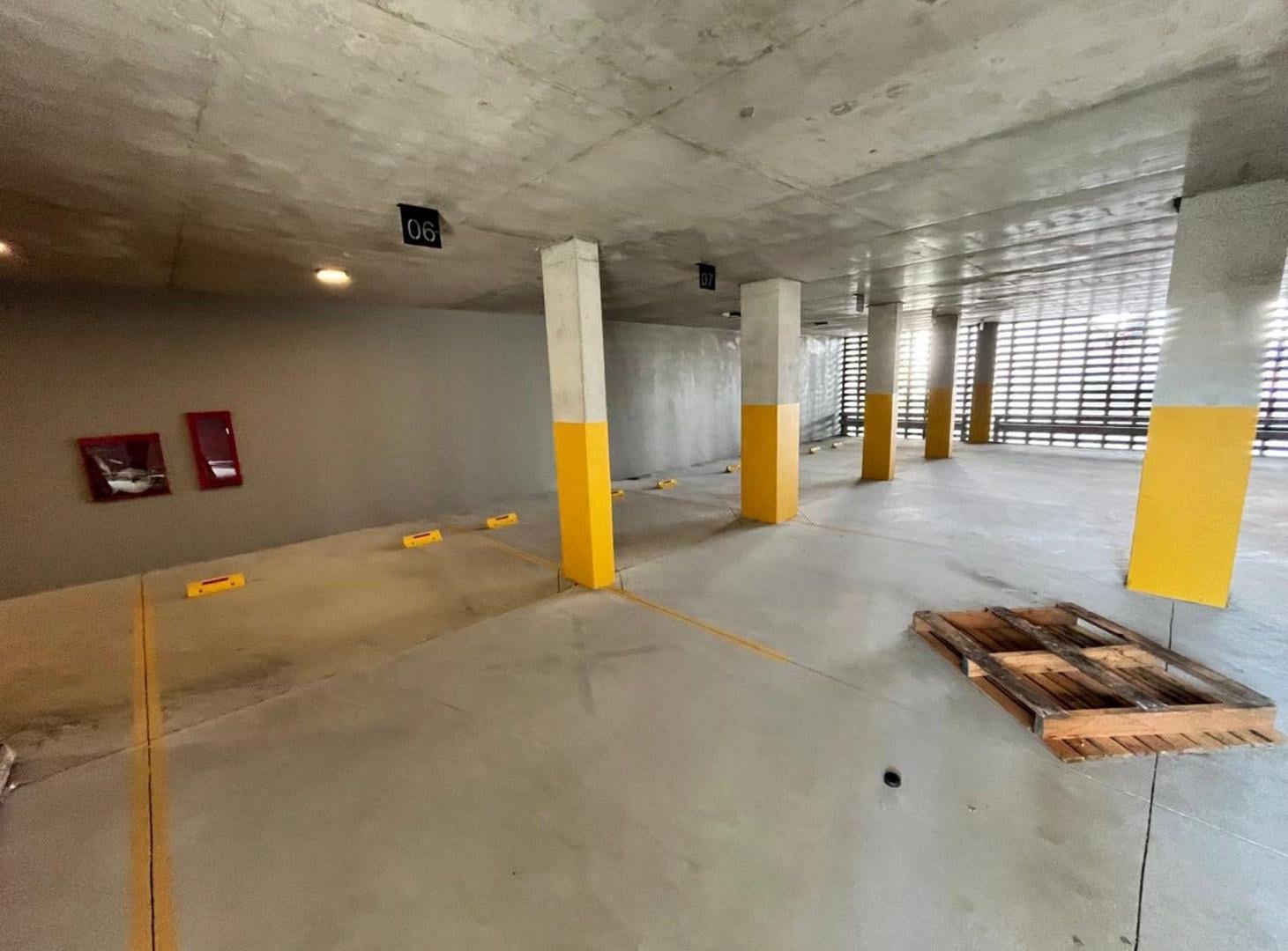 Foto de Cochera en Venta – Zona Constituyentes, imagen 2