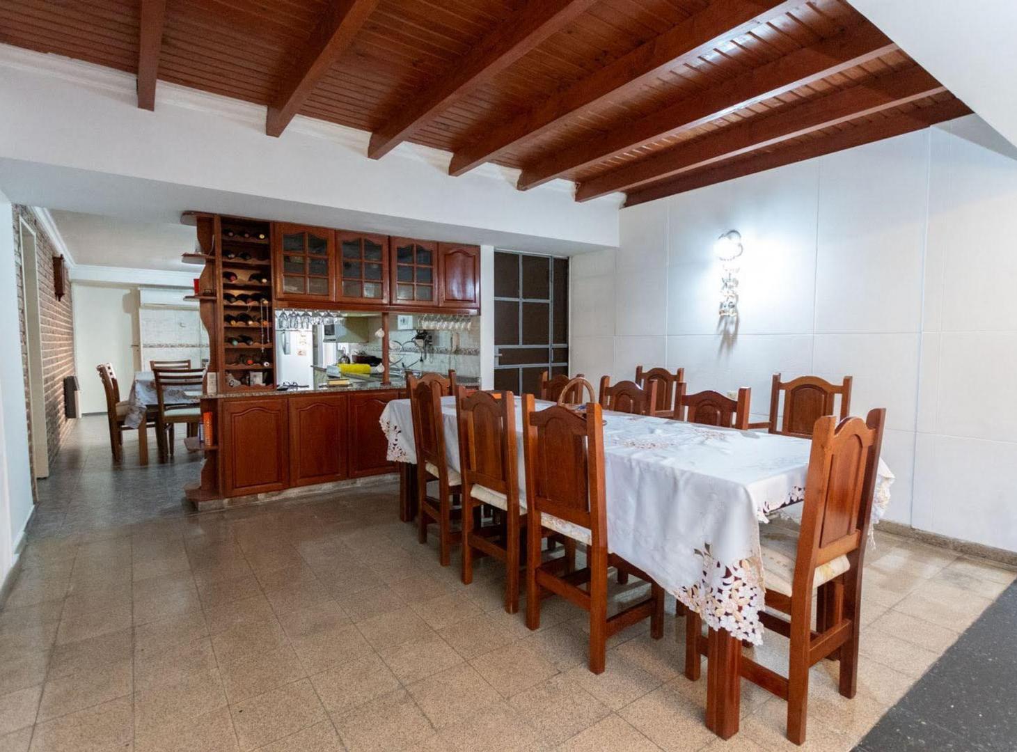 Foto de CASA EN VENTA 4 DORMITORIOS Y EXCELENTE UBICACIÓN, imagen 5
