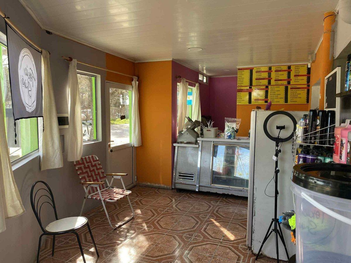Foto de Casa + Salón Comercial en esquina en Santo Tomé, imagen 5